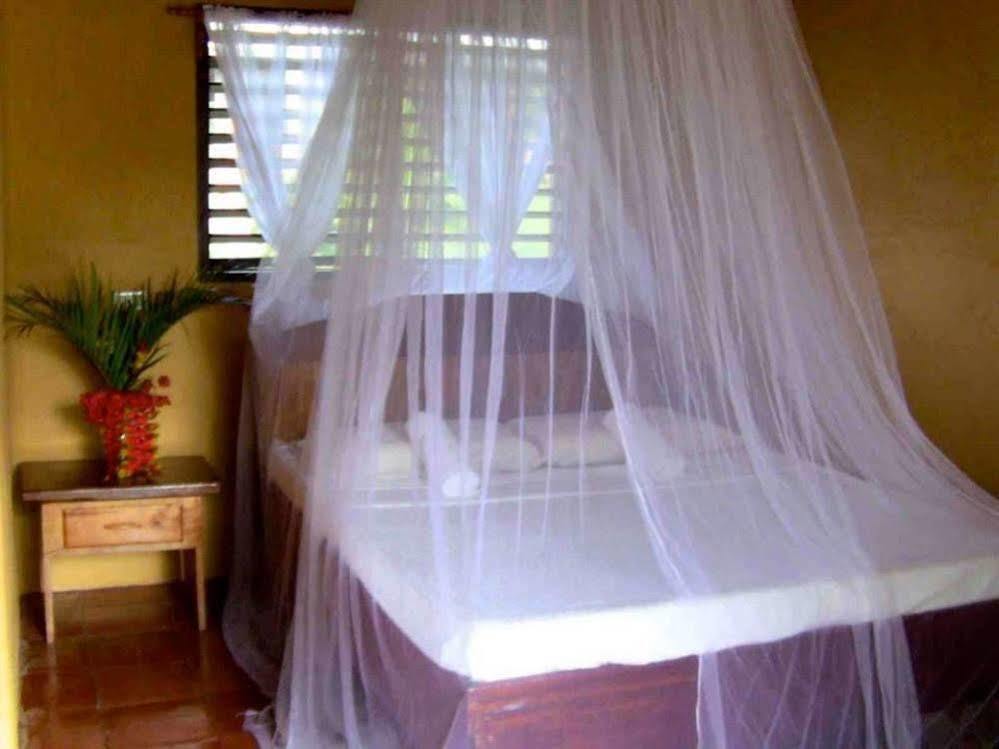 Casa Rosa Taytay Hotel Palawan Eksteriør billede